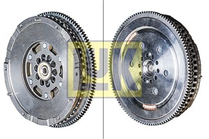 Vauhtipyörä, AUDI A4 B7, A4 B7 Avant, A4 B7 Cabriolet, 06E 105 266 AA, 06E105266AA