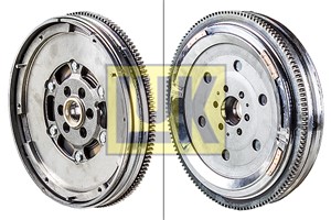 Vauhtipyörä, AUDI A4 B6, A4 B6 Avant, A4 B6 Cabriolet, A4 B7, A4 B7 Avant, SEAT EXEO, EXEO ST, 058 105 266 A, 058105266A, 06B 105 266 A,